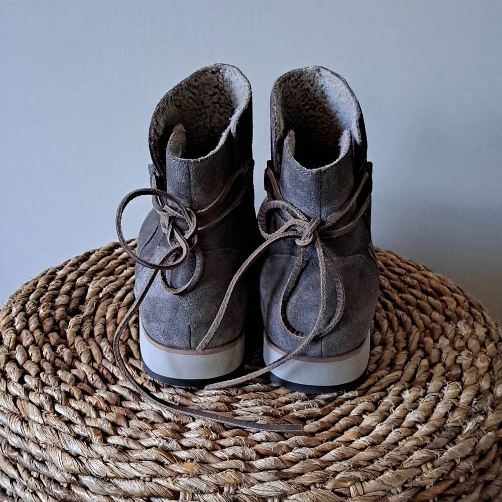 Merrell Womens Grey Suede Leather Pull-On Fleece Lined Ankle Booties Laces S-9.5